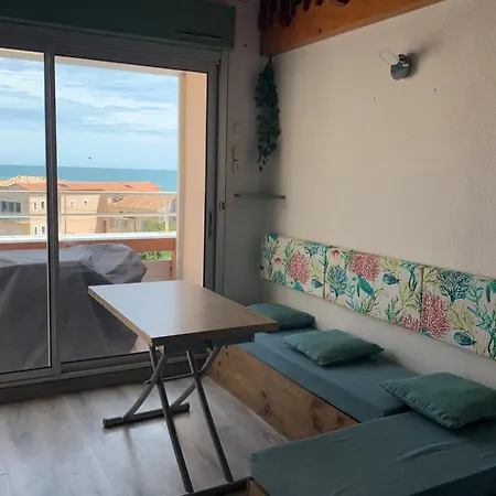 Beautiful Duplex Sea View * 弗龙蒂尼昂